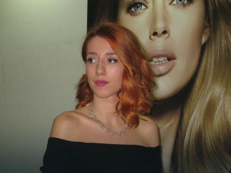 sara nikolic izlozba o zenama u reklamama loznica