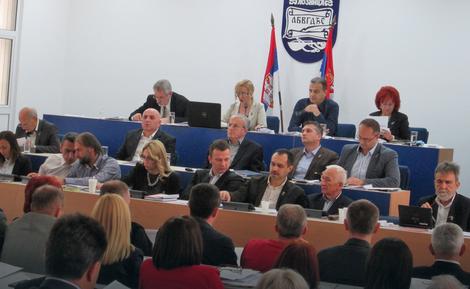 skupstina-grada-loznica Loznica kupuje kuće mladima koji žele da rade na selu