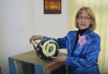 Profesorka filozofije izložila mozaike od ljuske jaja olga ivanovic