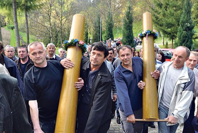 ratarske svece tronosa loznica ratarske svece tronosa loznica