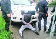 U blizini Loznice uhapšena tri mladića iz BiH, nosili automatske puške