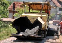 Intenzivno ulaganje u putnu infrastrukturu INTENZIVNO ULAGANJE U PUTNU INFRASTRUKTURU