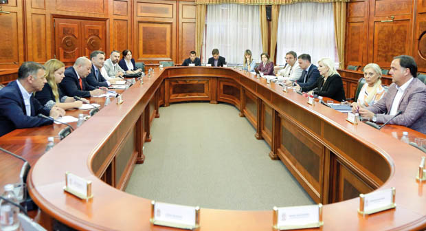 azerbejdzan-odobrio-kredit-za-izgradnju-puta-loznica-sabac-ruma AZERBEJDŽAN ODOBRIO KREDITIRANJE IZGRADNJE PUTA LOZNICA-ŠABAC- RUMA
