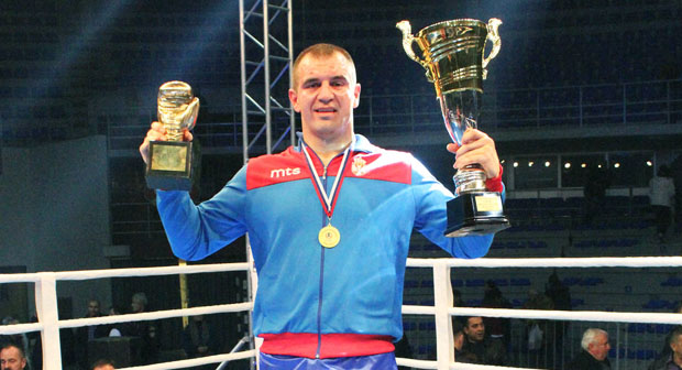 boks-zlatna-rukavica-vladanu-babicu BOKS: