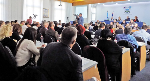 ZASEDANJE SKUPŠTINE GRADA: Odbornici razmatraju predlog Odluke o budžetu grada Loznice za 2019. godinu