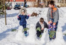 loznica-sneg-obradovao-najmladje-sugradjane
