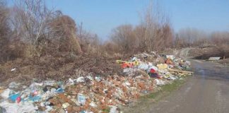 PITANJE OPŠTE KULTURE, EKOLOŠKI PROBLEM: U 56 naselja, 42 divlje deponije